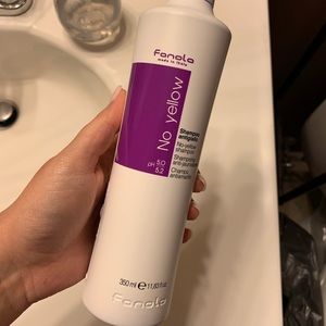 Fanola No Yellow Purple Shampoo